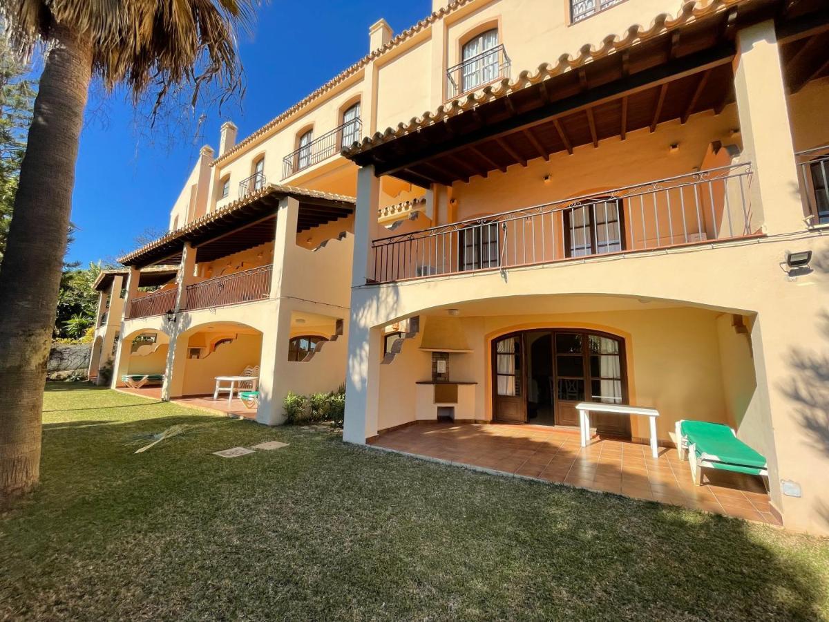 Apartamentos El Toro Marbella Luaran gambar