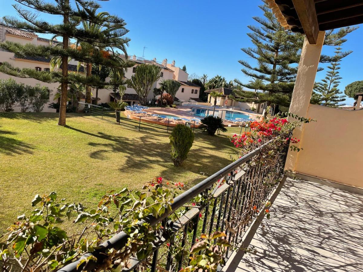 Apartamentos El Toro Marbella Luaran gambar
