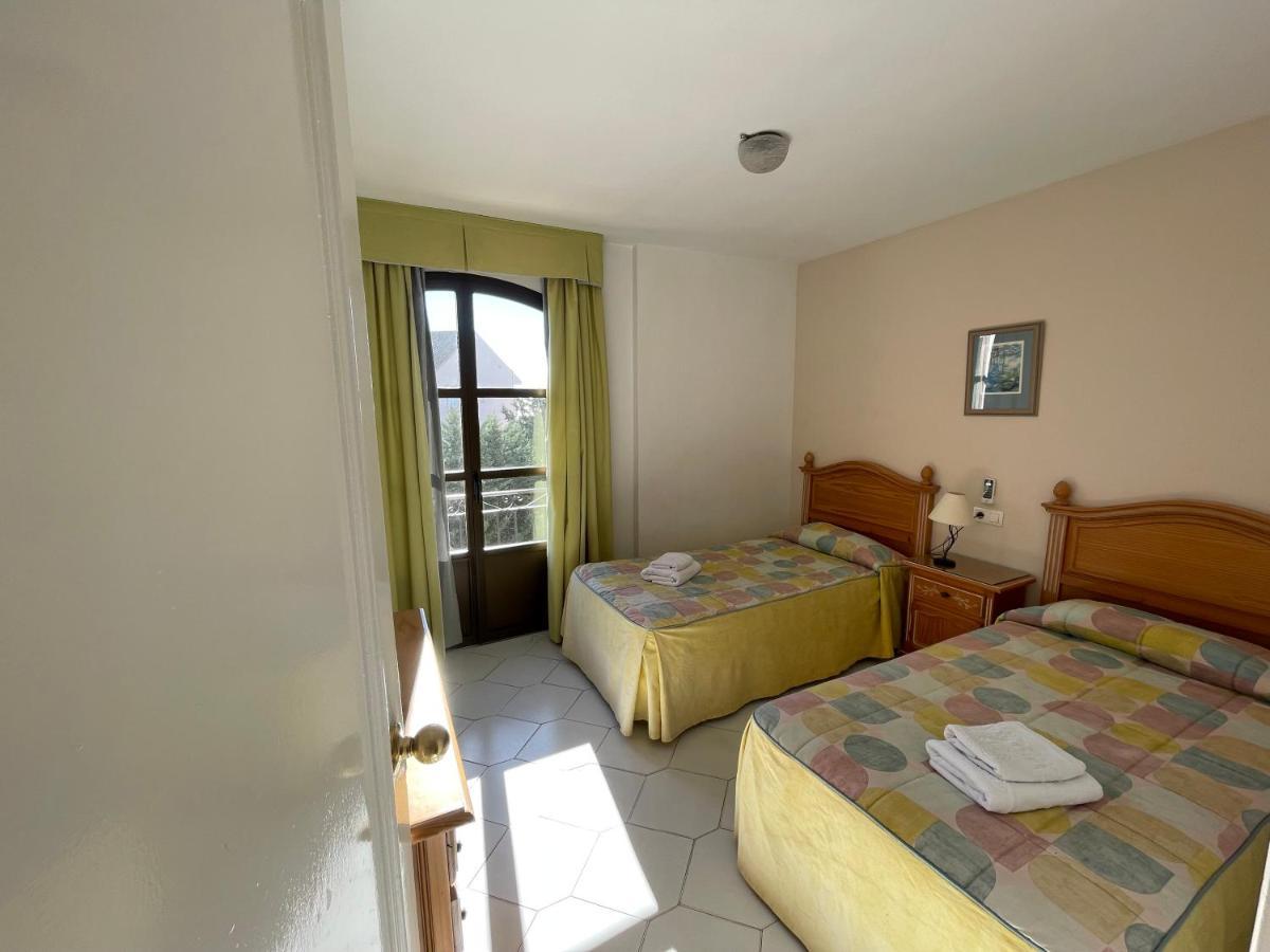Apartamentos El Toro Marbella Luaran gambar