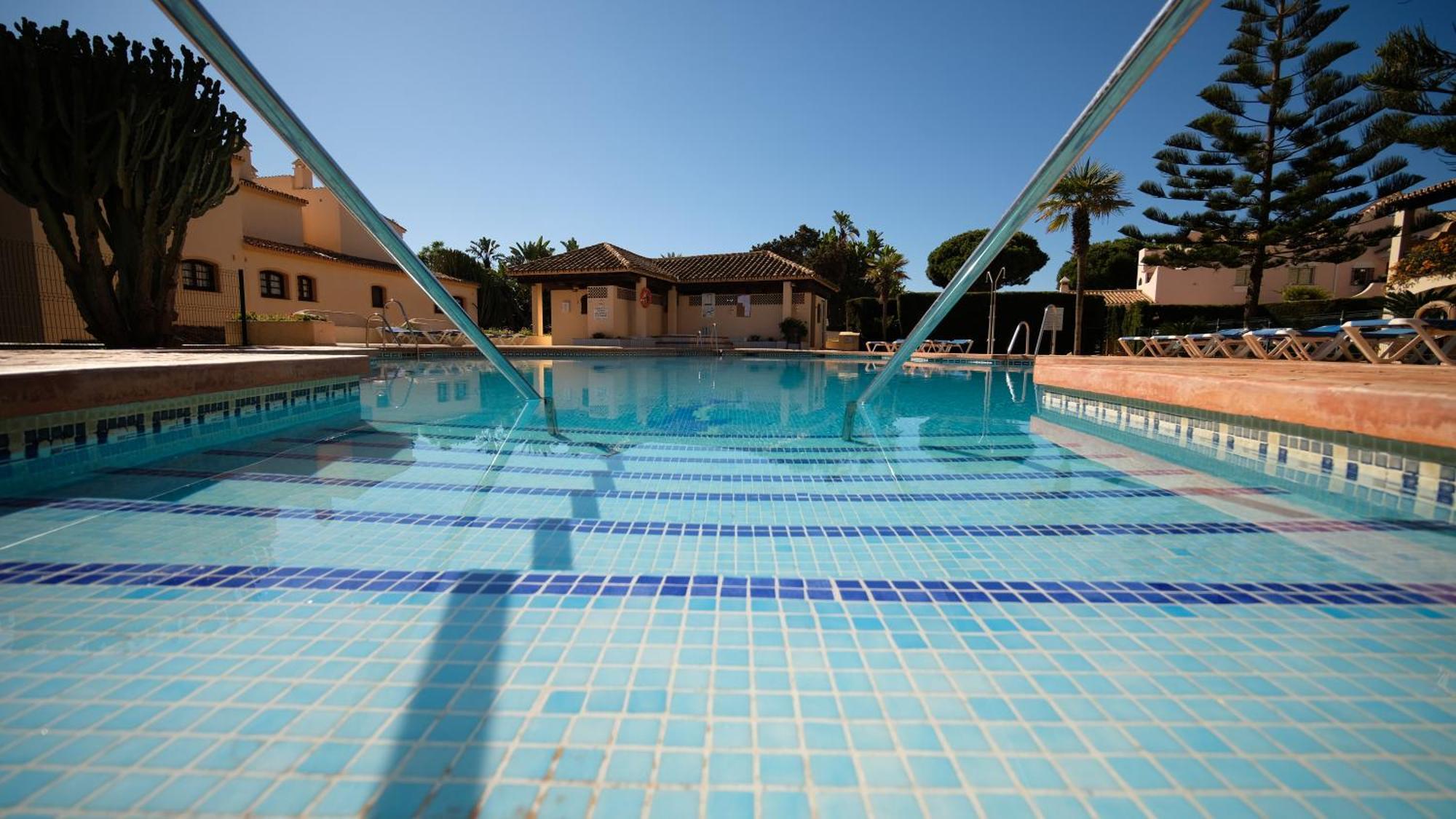 Apartamentos El Toro Marbella Luaran gambar