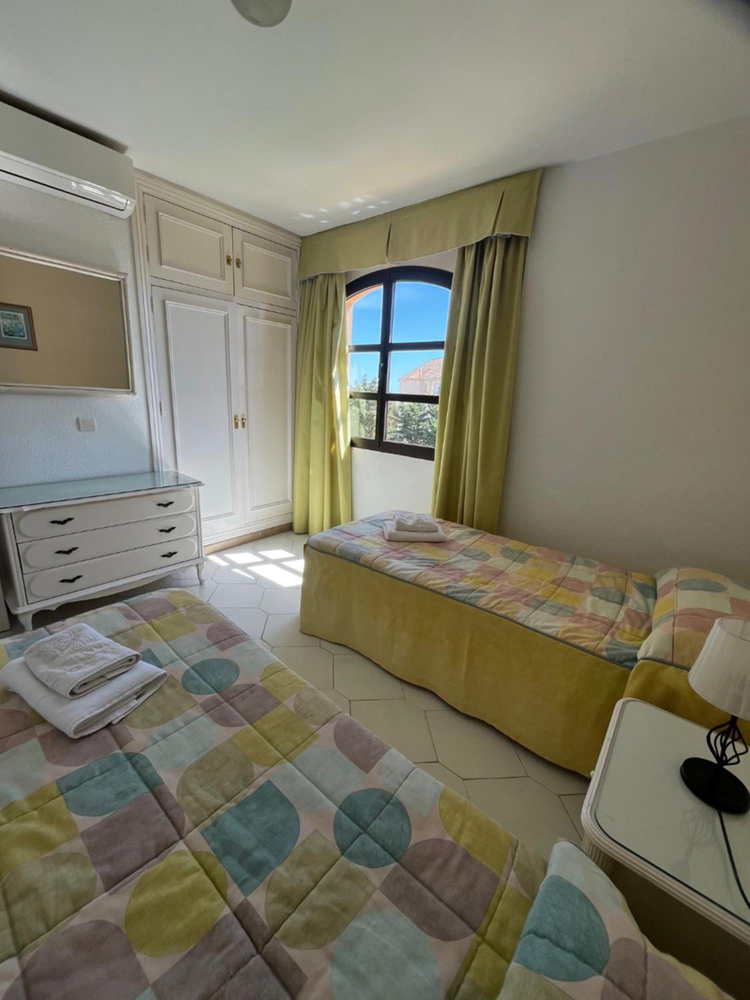 Apartamentos El Toro Marbella Luaran gambar