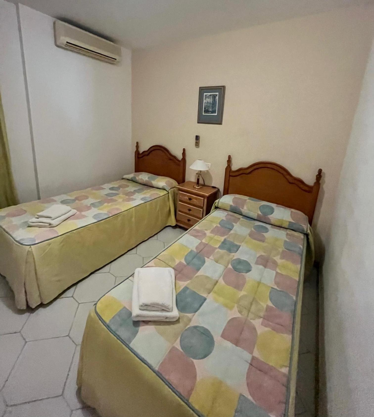 Apartamentos El Toro Marbella Luaran gambar