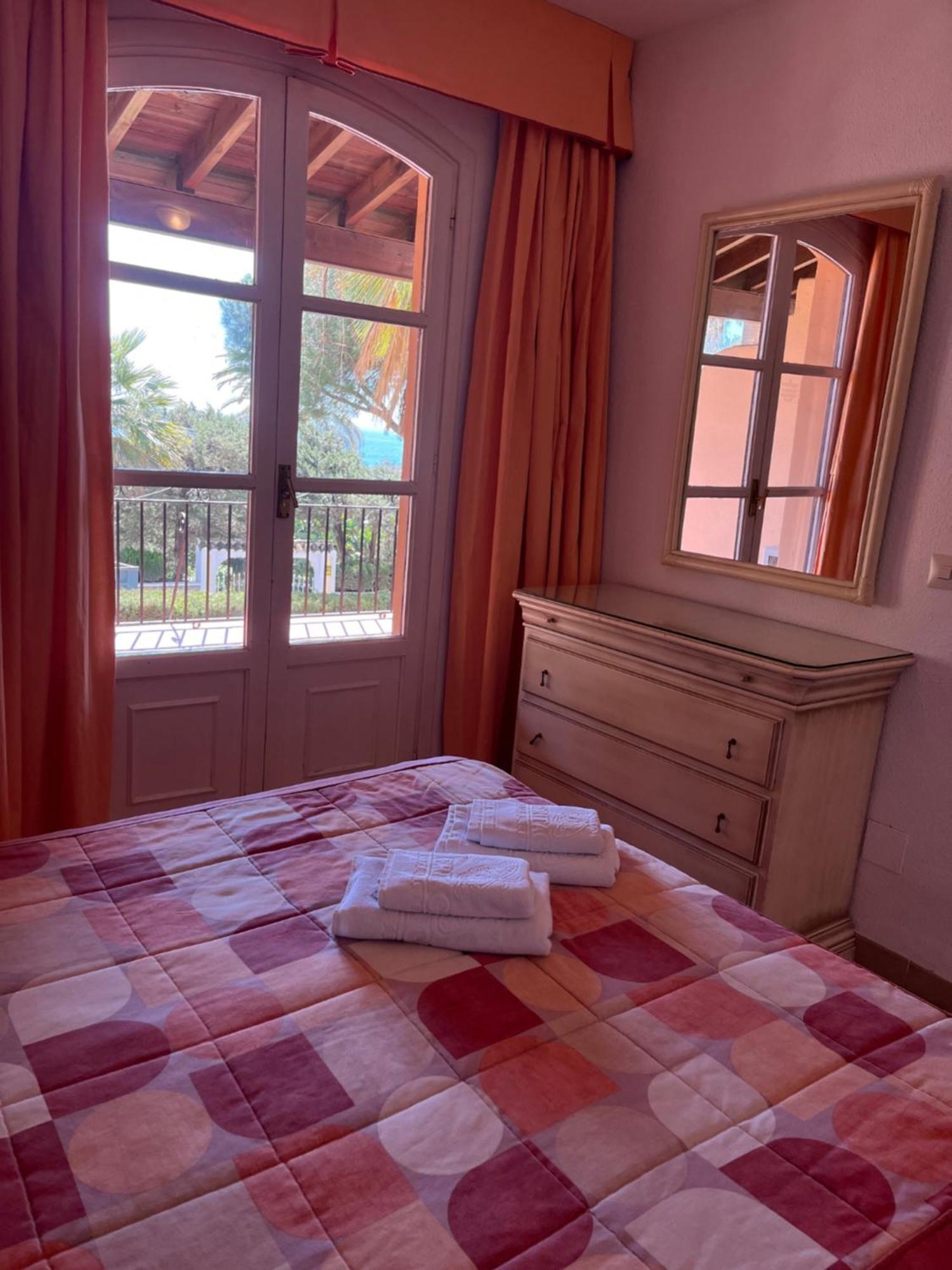 Apartamentos El Toro Marbella Luaran gambar